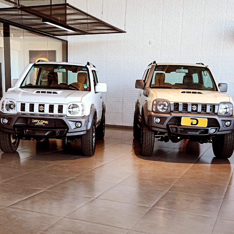 Suzuki Jimny 4sport e Jimny 4sport Desert